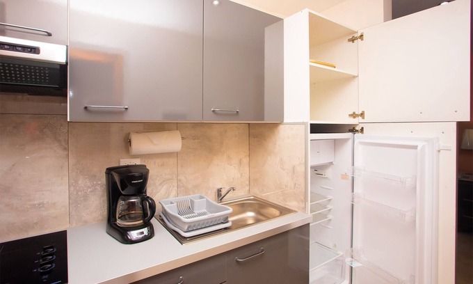 Cole Bay Apartment | Diamond Gems - Near Airport, SimpsonBay, Beach, Food