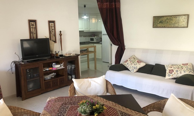 Denia Old Town Apartment | Dianium apartment very close to Denia and the beach 1 room.