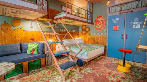 Doebeln Hotel | Die Karls Bande - Das Hotel