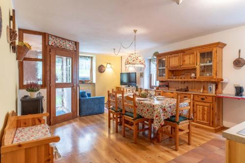 Baselga di Pine Apartment | Dimora Ceramont, Rizzolaga Ospitar