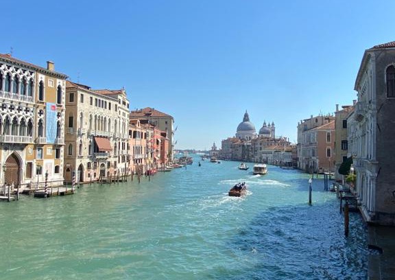 Dorsoduro Apartment | Dimora Contarini Charm Apartment on Grand Canal