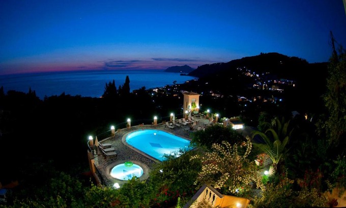 Agios Gordios Resort | Dina's Paradise