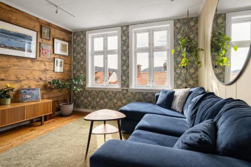 Bergen City Centre House | DINBNB Homes l 100 meters from Fløybanen l A rare city experience