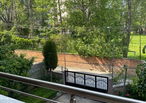 Pogradec House | Dionis Guest House