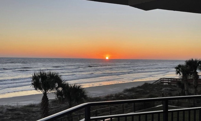 Ponce Inlet Condo | Direct Ocean Front Condo steps away from the Beach!
