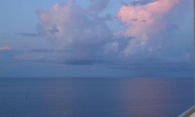 Biloxi Condo | DIRECTLY ON BILOXI BEACH. A MAGICAL BEACHFRONT PARADISE!