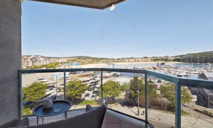 Portonovo Apartment | Disconnectsengalicia Port of Portonovo B