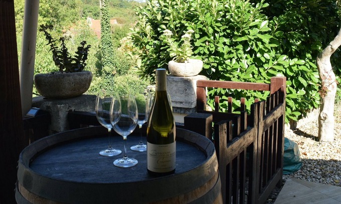 Change House | Discover Beaune and surrounding areas. Thermes de Santenay a proximité.