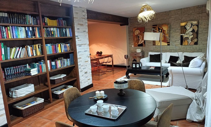 Ecija House | Discover La Casa de las Violetas in the heart of Ecija