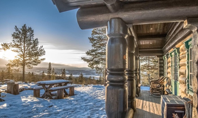 Akrestrømmen House | Discover Norway Enjoy the majestic nature.