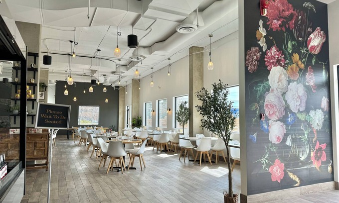 Calgary Hotel | Divya Sutra Plaza and Conference Centre Calgary Airport