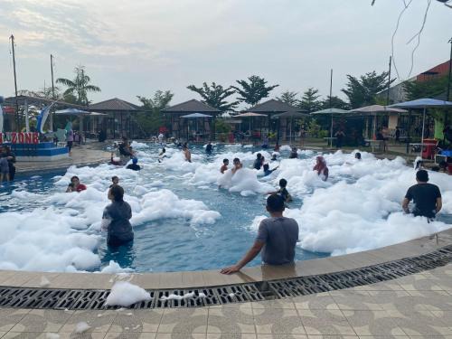 Pekanbaru Hotel | Dna Fun Zone Pekanbaru