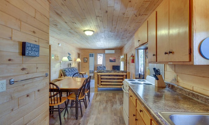 Park Rapids Cabin | Dock & Resort Amenities: Park Rapids Cabin!