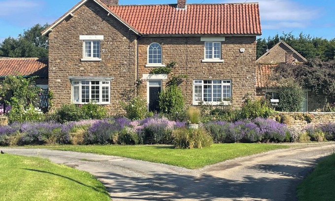 Sheriff Hutton Other | Dog Friendly Farmstay close to York & Castle Howard, with beautiful walks & view