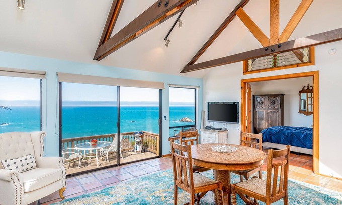 Gualala Cottage | Dog-friendly, ocean-view cottage with private hot tub, deck, & free EV charger