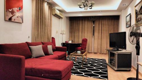 Al Duqqi Apartment | Dokki private home and GYM