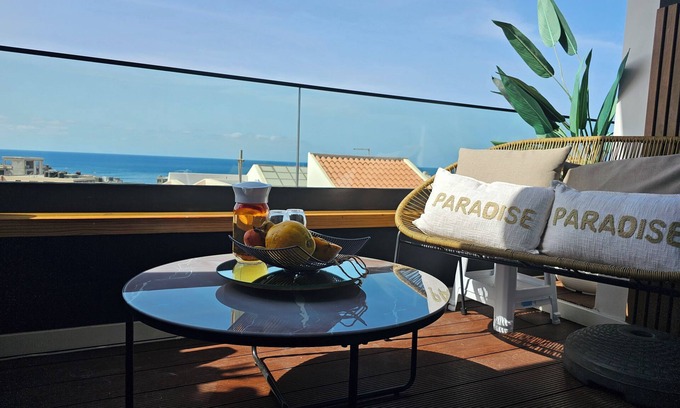 Praia Apartment | Dolce Waves – Luxury apartment with sea view, jacuzzi & modern design