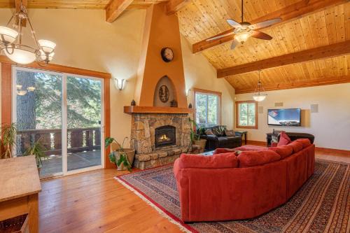 Lake Forest House | Dollar Point Palace