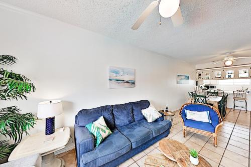 South Padre Island Apartment | Dolphin Condominiums #12