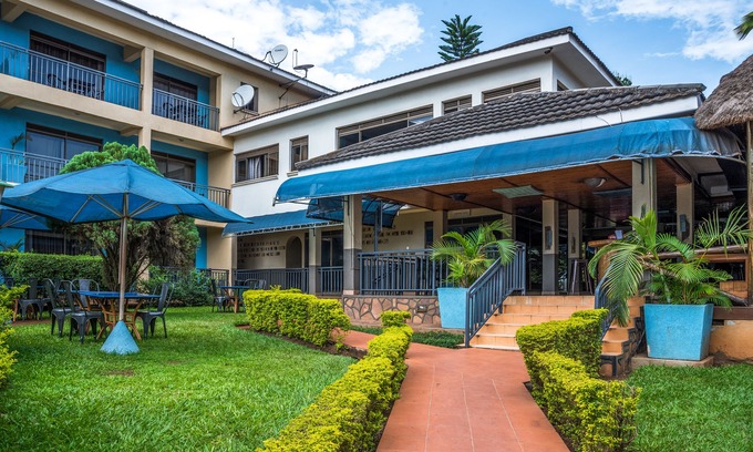 Bugolobi Hotel | Dolphin Suites