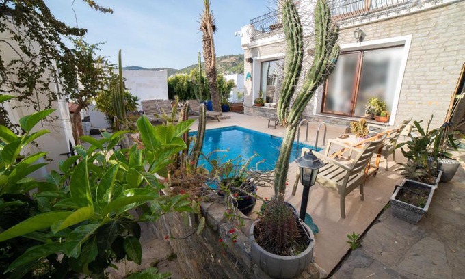 Bodrum City Center Villa | Dolphin Villa