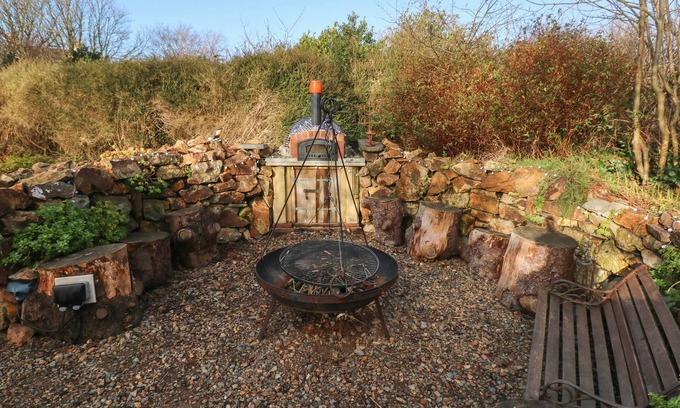 Dinas Cross Cottage | Dolwern