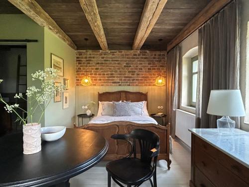 Gryfow Slaski Bed & Breakfast | Dom na Krzewiu