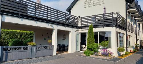 Darlowko Apartment | Dom Wczasowy FALA