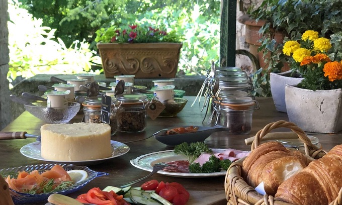 La Tour-Sur-Orb House | Domaine De Brousson
