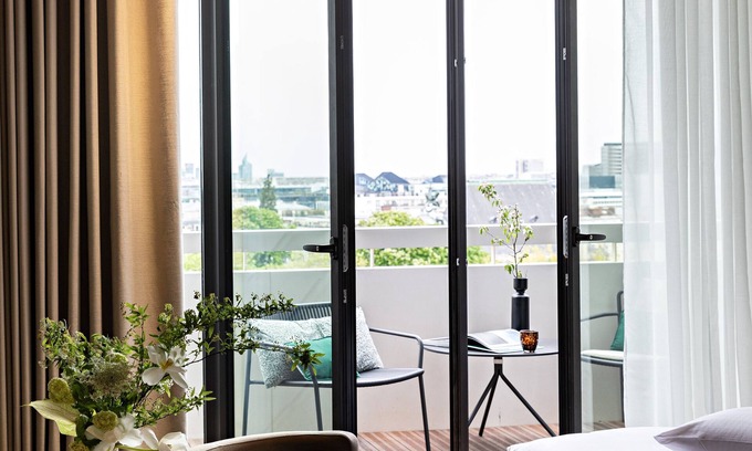 Issy-les-Moulineaux Hotel | Domaine de la Reine Margot Paris-Issy - MGallery Collection