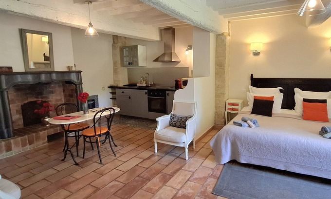 Avignon Apartment | domaine de rhodes - studio avénio
