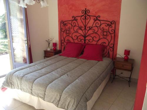 Saint-Martin-d'Aout House | Domaine des cigales, chambre d'hôtes