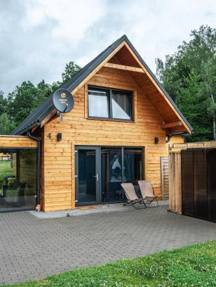 Woliborz House | Domki Nad Stawami z Jacuzzi i Sauną 4