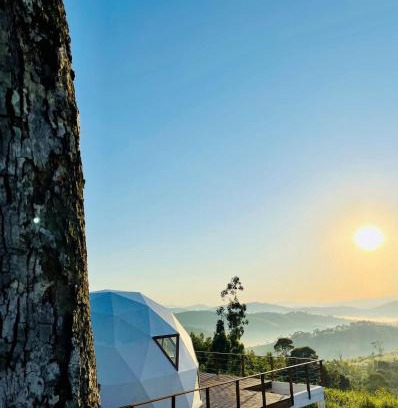 Paraibuna House | Domo Geodésico para se conectar com as Nuvens