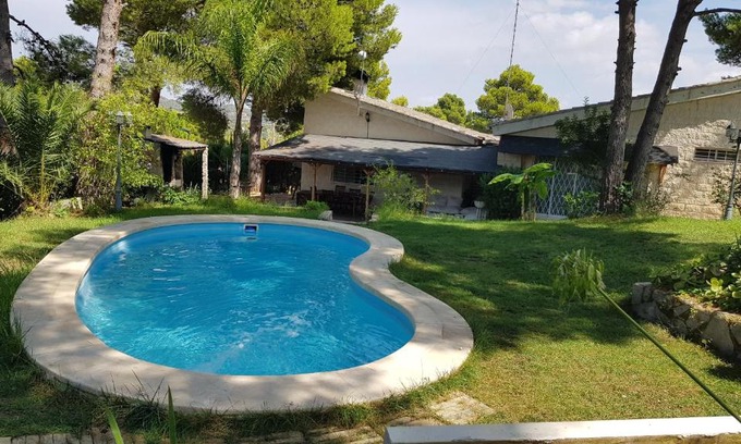 Turis House | Domus Valencia Apartamentos Casa con piscina privada a 30 minutos de Valencia