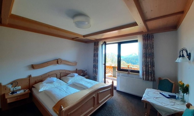 Schildlehen Bed & Breakfast | Doppelzimmer mit Dusche, WC Getrennt - Pension Bergpracht