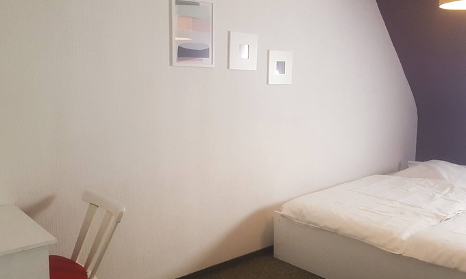 Bad Liebenzell Apartment | Doppelzimmer 15 qm mit Dusche
