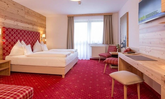 Schladming House | Doppelzimmer Dachstein mit Dusche od. Bad, WC - Hotel Waldfrieden