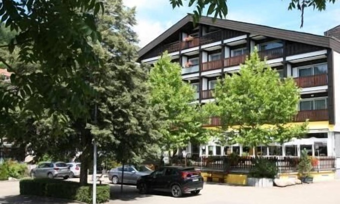 Ottenhofen im Schwarzwald Apartment | Doppelzimmer Komfort mit Dusche/Bad und WC