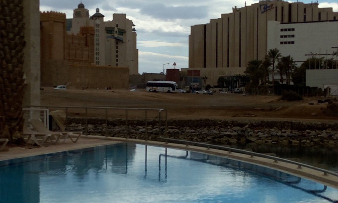 Negev Desert Apartment | Doris Luxury water front apt.
