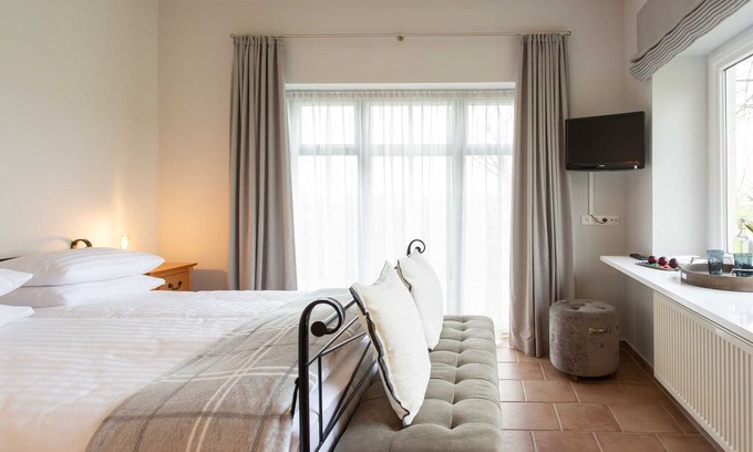 Oldenburg in Holstein Apartment | Double Room 7 - Landhotel Teichwiesenhof