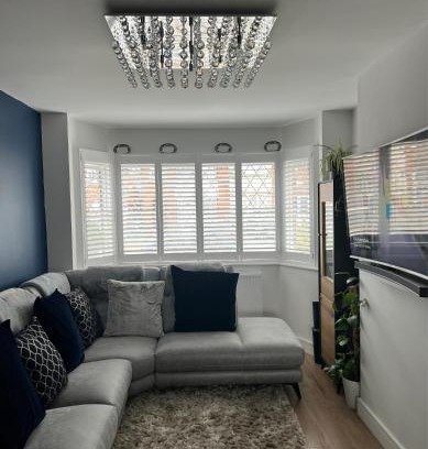 Great Barr House | Double Room- 1 Person -in Great Barr Near M5 - M6 - Parking - TV Bed-Garden