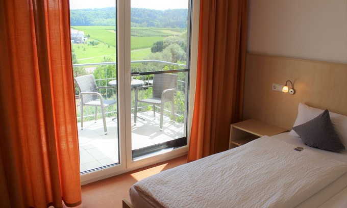 Lehrensteinsfeld Apartment | Double room - Guesthouse Zum Wolffenturm