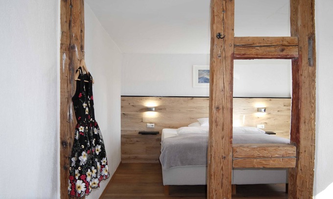 Waschenbeuren Cottage | Double room - guest house laundry lock