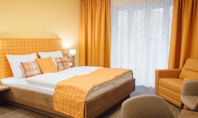Neustift im Muehlkreis Bed & Breakfast | Double room mountain, shower/WC - Gasthof-Pension Luger - on the Danube cycle path, Donausteig