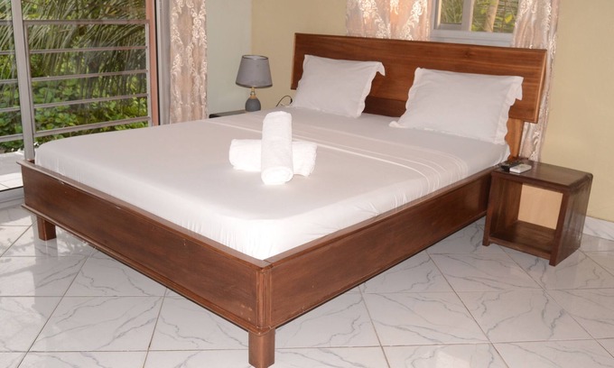 Kribi Hotel | Double Room - Pool Wifi Security 24/24 Beach Breakfast Incl.
