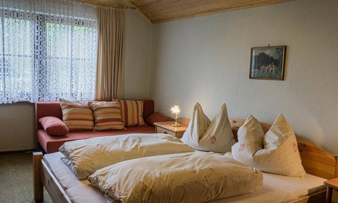 Muehlbach Am Hochkoenig House | Double room (room 10) - Gasthof Scherer