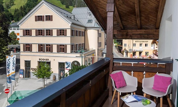 Zell am See Hotel | Double room, shower or bath, WC, Deluxe - Zum Hirschen, Hotel