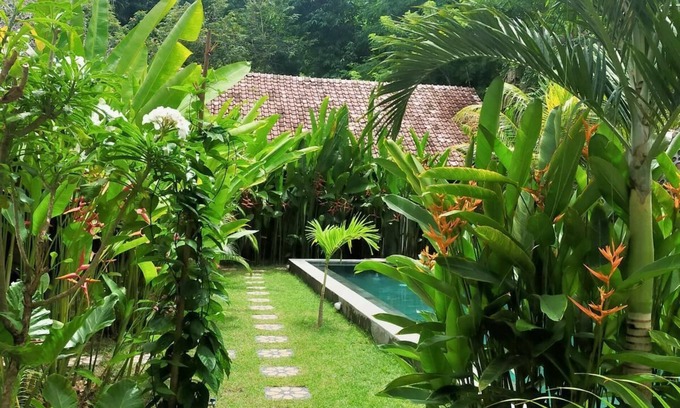 Kuta Apartment | Double room w/private kitchenette