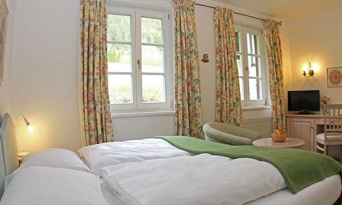 Neusach Hotel | Double room Wiesenblick 503,512,603,308 - Seehotel Enzian